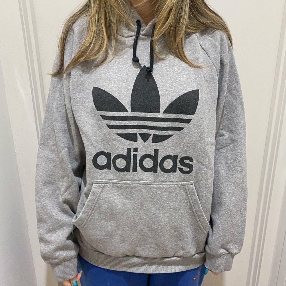 Adidas Sweatshirt